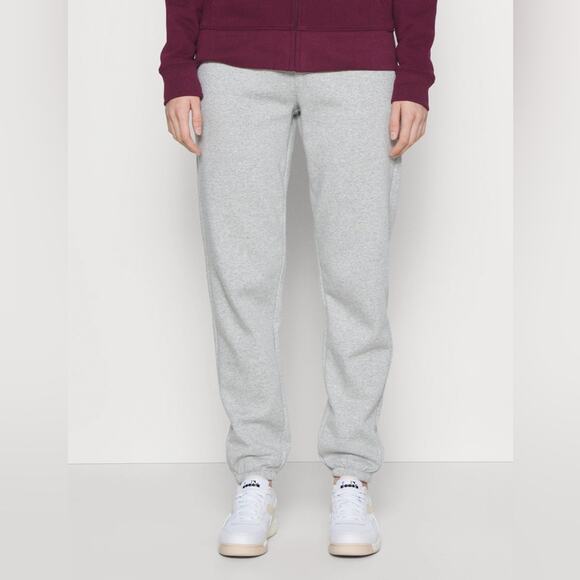 GAP Gray NWT Sweatpants Classic Jogges Size XL - Picture 1 of 5